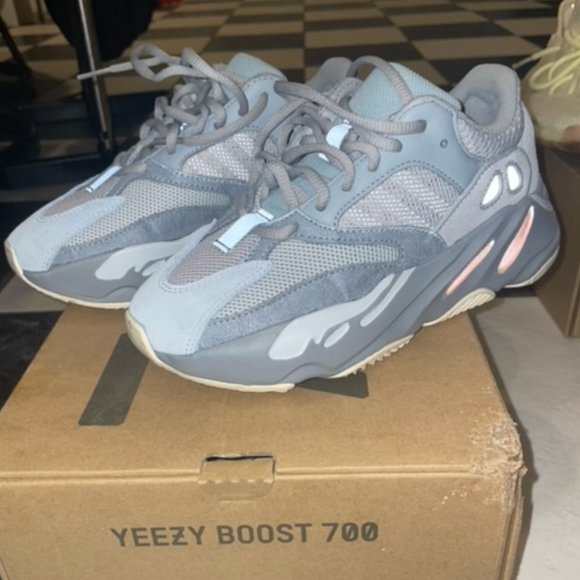 Yeezy V1 700 Inertia - Picture 1 of 11